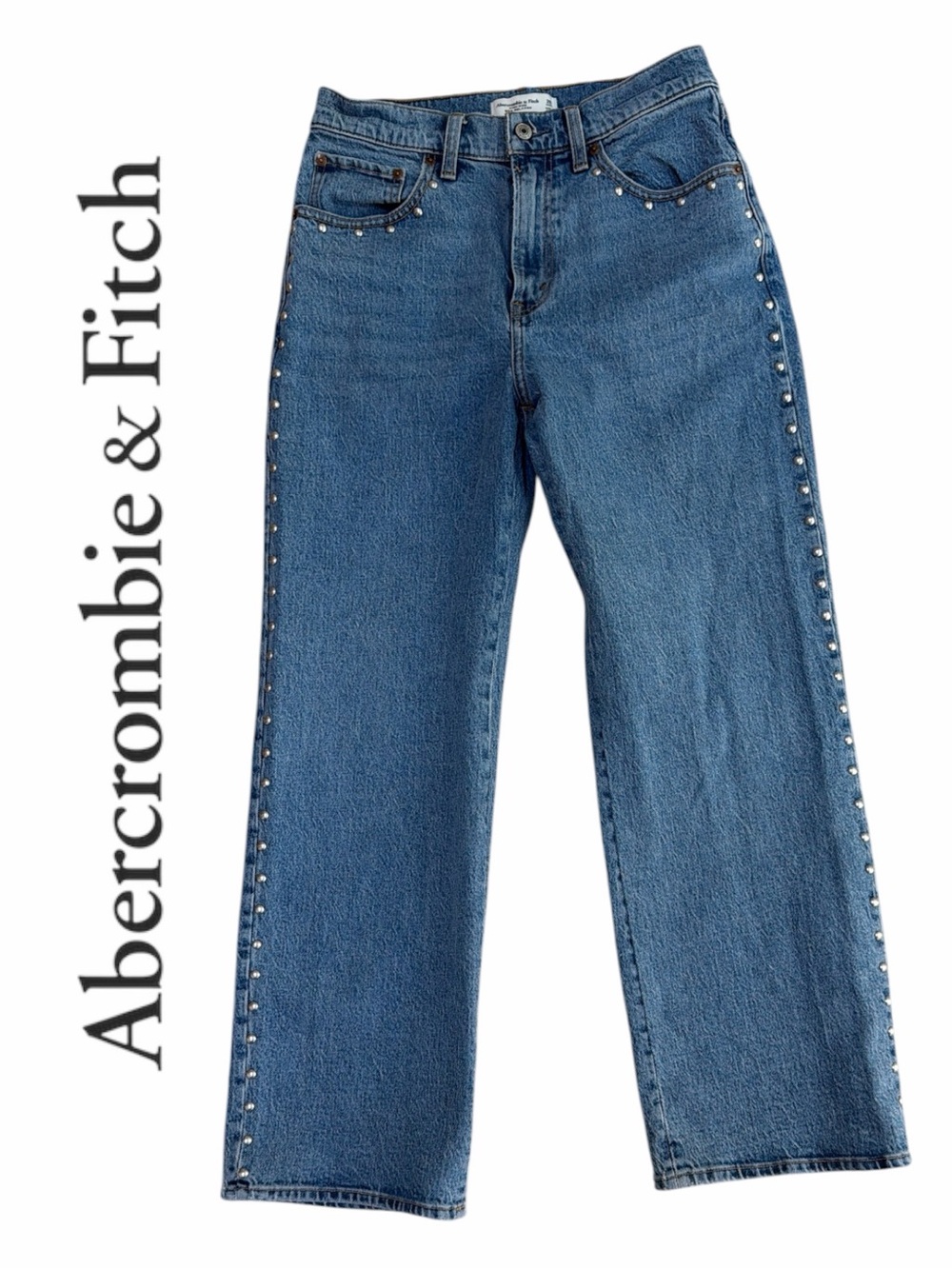 Abercrombie & Fitch High-Rise 90’s Relaxed‎ Studded Jeans - Size 28 Short